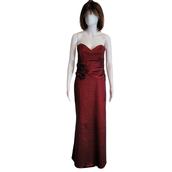 Betsy & Adam burgundy strapless formal gown - 14 - Picture 1 of 10